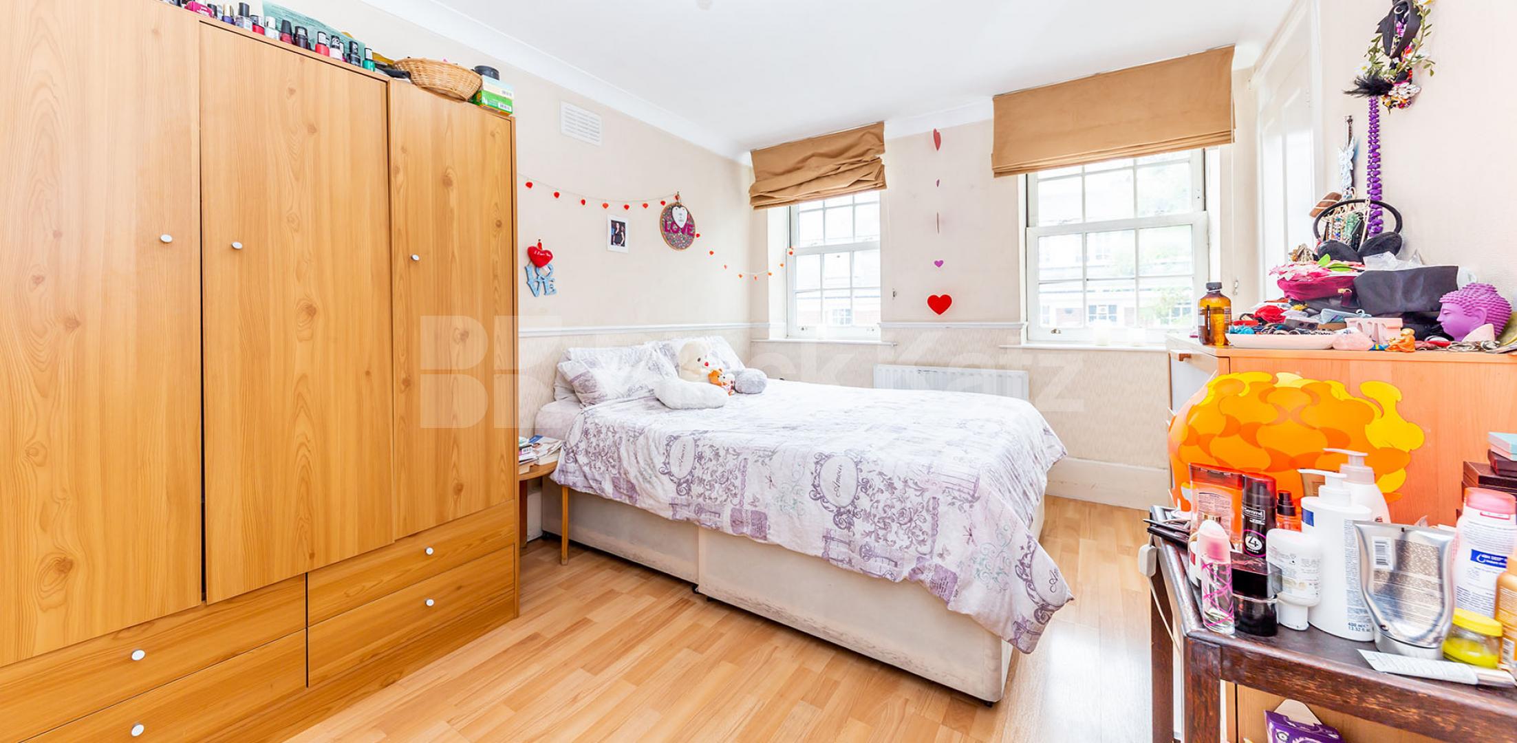 			NEW INSTRUCTION!, 2 Bedroom, 1 bath, 1 reception Flat			 St. Phillips House- Lloyd Baker St., KINGS CROSS WC1X